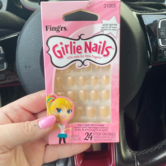 Girls press on nails - kids - Picture 1 of 1